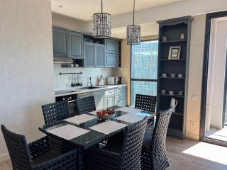 Three-room apartment in the center of Batumi, 100 meters from the sea, Porta Tower - Batumi - 3