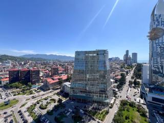 Three-room apartment in the center of Batumi, 100 meters from the sea, Porta Tower - Batumi - 4