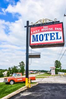 The Lake House Inn - Laurie - 0