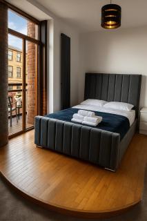 Balcony Street View 1-Bed Apt- Central Liverpool - Liverpool - 8
