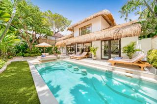 Villa Aurora - Private 6 BDR Villa in Seminyak, prime Location, Pool & Garden - Seminyak - 9