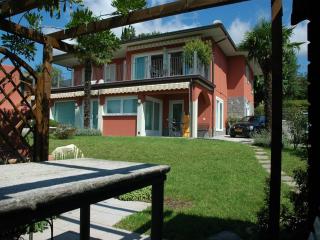 Sunny Villa with Terrace - 3