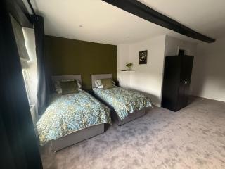 The White Hart - 9