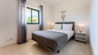 Vila Nova Sunny 2BR Apt with Pool by LovelyStay - Armação de Pêra - 6