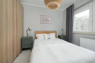 Promenady Green Apartments by Noclegi Renters - Breslavia - 3