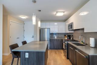 Luxury Apt Near Downtown - Stamford - 5