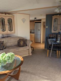 Walking distance to beach and town great outside space dog friendly free parking next to caravan - Aberystwyth - 8