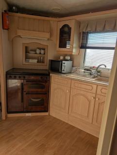 Walking distance to beach and town great outside space dog friendly free parking next to caravan - Aberystwyth - 5