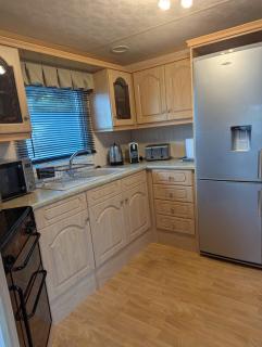 Walking distance to beach and town great outside space dog friendly free parking next to caravan - Aberystwyth - 4