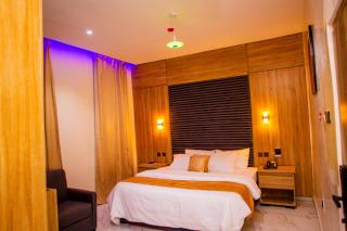 Greenview Hotel and Apartments - Uyo - 4