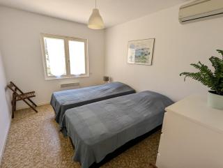 Rez de villa, jardin, parking à 10 minutes de la plage - Bandol - 6