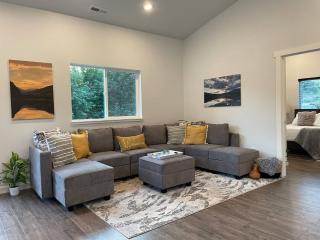 Chalet Retreat on Spectacle Lake - Loomis - 7