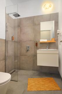 Silk District Apartments - 6