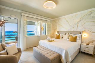 Le Grand Bleu Studios & Apartments - Lefkos Karpathos - 8