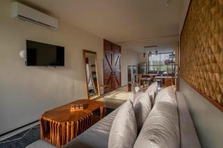 Private Rooftop with Jacuzzi Sleeps 8 in La Veleta - Tulum - 0