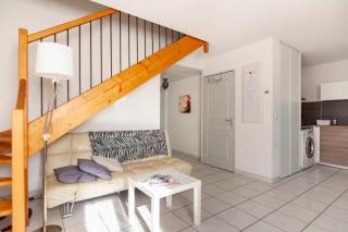 LE BLEU CAMARGUE - T3 EN DUPLEX CLASSÉ 3 ETOILES - Piscine privative à la résidence - Parking Gratuit - Wifi - Animaux acceptés - Taxe de séjours réduite - 1