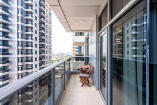 1BR Gem with Lake View Plus Pool and Gym Access - 5