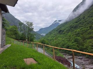 Casa Bianca by Quokka 360 - two apartments in Val Verzasca - Lavertezzo - 0