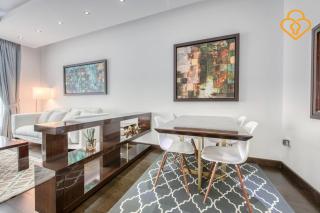 Keysplease Upgraded 1 BR Apt near Dubai Mall, Burj Views - 2