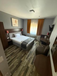 Parkhotel Lindenhof - KOSTENLOSE PARKPLÄTZE - 6