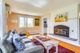 3 Mi to Cape Cod Bay Marshfield Home with Balcony! - Marshfield - 5