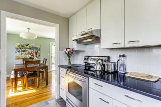 3 Mi to Cape Cod Bay Marshfield Home with Balcony! - Marshfield - 4