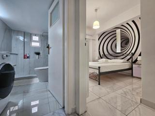 SantaRoza Luxury Apartment - Piraeus - 4