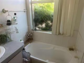 Master room with private bathroom - Perth - 2