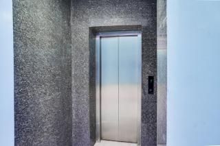 Super Townhouse Butler Road Near Maripur Chowk - Jāmb - 2