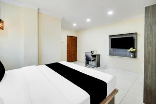 Townhouse Shamshabad Paradise Formerly Blue Petals Hotel - Jāmb - 7