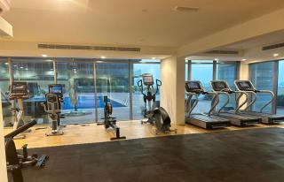Fully furnished studio in Park View, Saadiyat Island, with balcony, shared infinity pool, gym and private parking, can be rented yearly - Abu Dhabi - 4