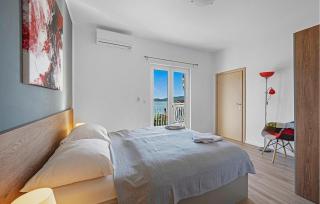 Lovely Apartment In Pirovac With Wifi - Pirovac - 8