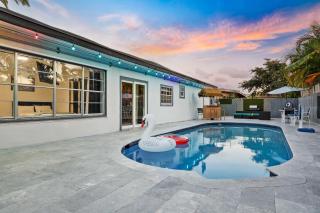 Luxury Miami Villa: Heated Pool Near Aventura Mall - 0