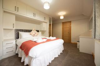 Willow House - Reading - 1