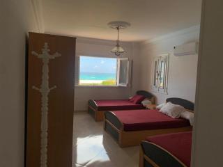 Gorgeous Beachfront House in Sidi Krir - Dawwār Ḩalīs - 9