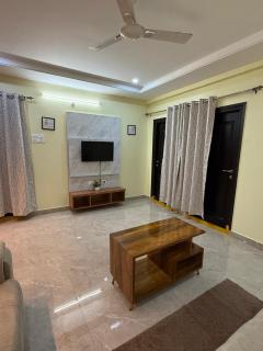 Eeshu Stays - Hyderabad - 8