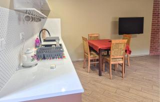 Gorgeous Home In Boruja - Boruja - 2