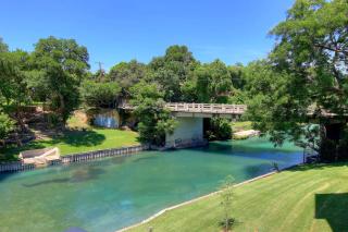 Wine and Dine IC 309 - New Braunfels - 1