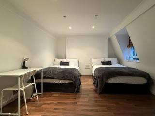 Warren Street Rooms - 6