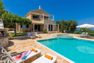 Villa Kokokilas by Villa Plus - Karyótikon - 8