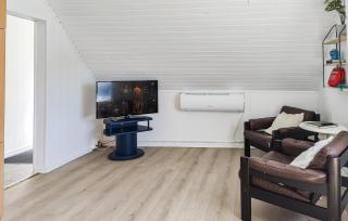 Awesome Apartment In Farsund With House Sea View - Farsund - 5