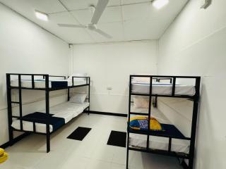 Trinco Chill Zone Hostel - Trincomalee - 7