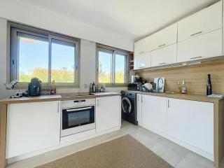 Residence Piscine -4 couchages -1 chambre- parking - Golfe-Juan - 6
