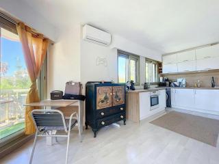 Residence Piscine -4 couchages -1 chambre- parking - Golfe-Juan - 5