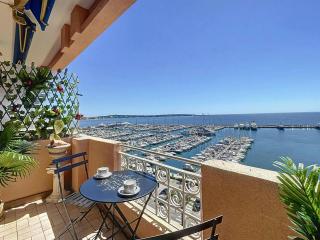 Grand Palais - 4 couchages - 1mezzanine - Vue mer - Golfe-Juan - 9