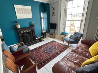 Seacroft - 3 Bed Georgian Listed Townhouse with Wood Burning Stove - 0