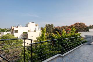 Whispering Willows By Red Olive 3BHK Near Airport - Yelahanka - 9