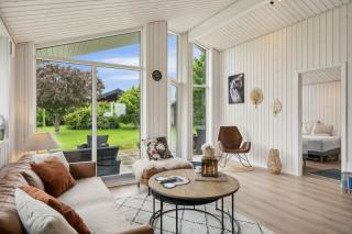 Cosy Summerhouse Near The Waterfront - Strøby - 6