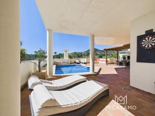 Three-Bedroom El Coto Penthouse with Private Pool - Atamaría - 8