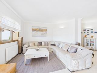 Three-Bedroom El Coto Penthouse with Private Pool - Atamaría - 2